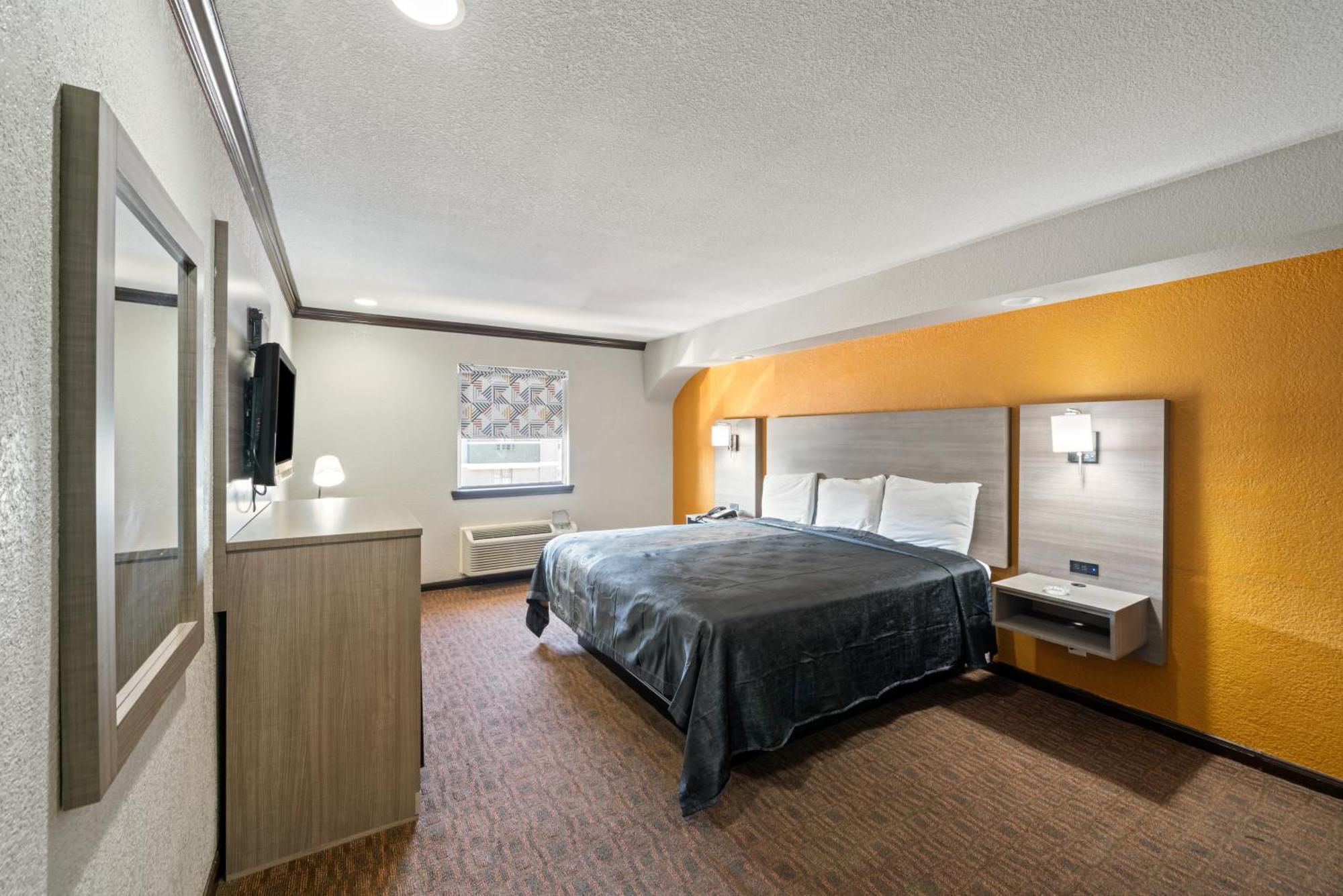 Americas Best Value Inn & Suites Brenham Exterior foto